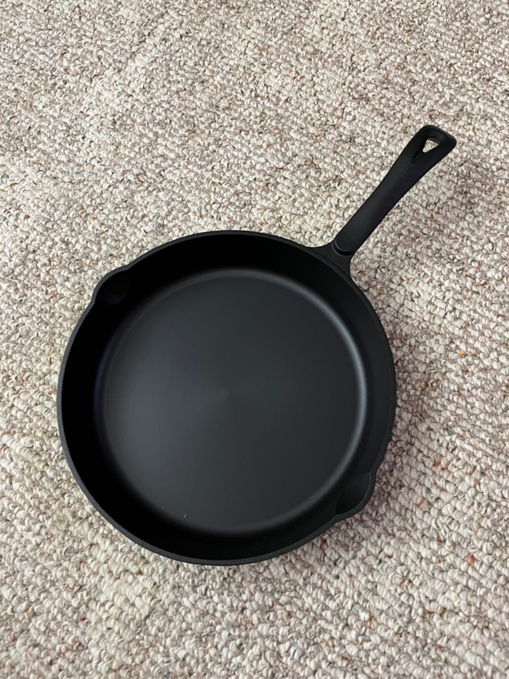Onyx Black Nonstick Skillet with Pour Spouts
